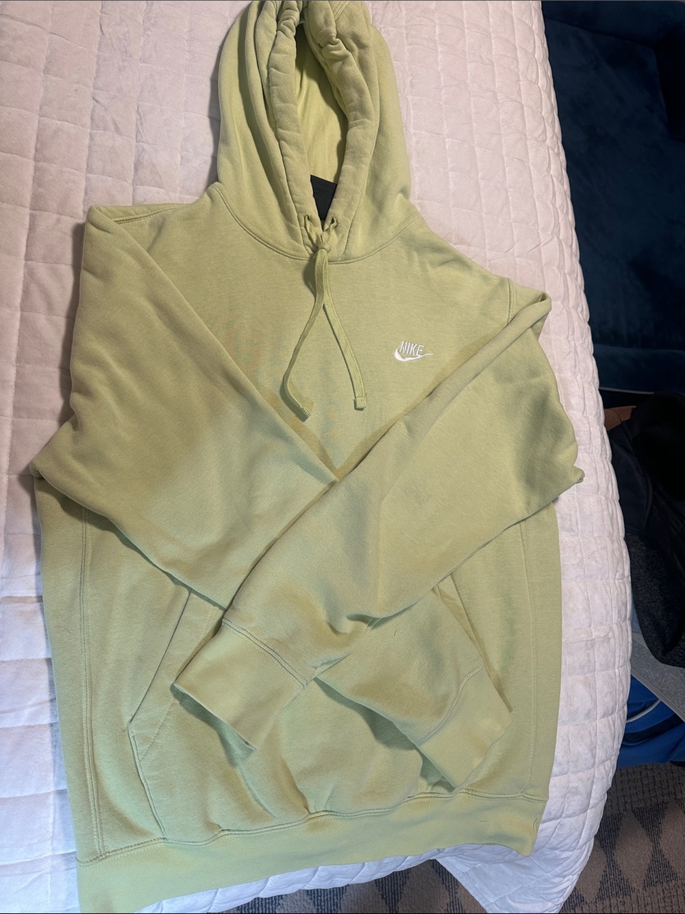 Nike Men’s lime/yellow Green Pullover Hoodie with White Logo